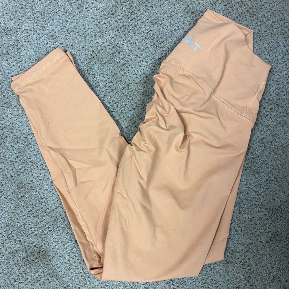 Echt peach scrunch booty leggings